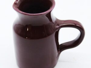 Lattiera colore bordeaux
