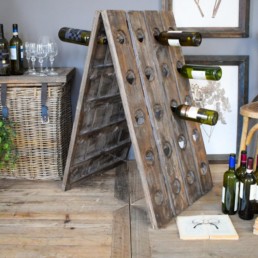 Portabottiglie in legno riciclato da pavimento